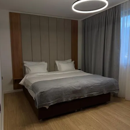 Apartment Poiana - - *
