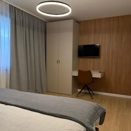 Poiana - - *