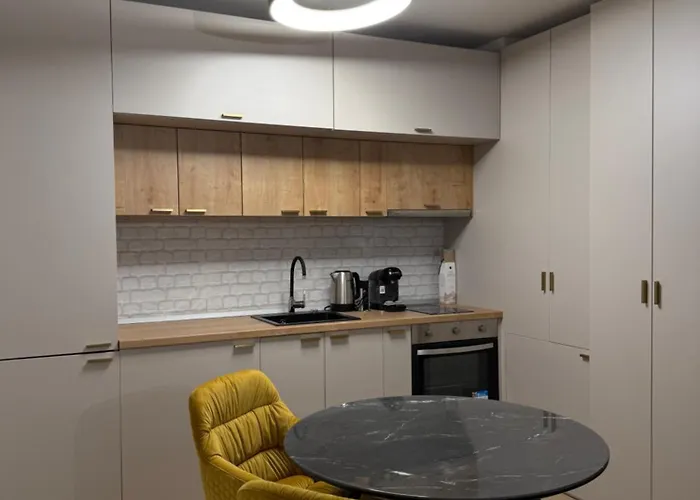 Poiana - - * 布拉索夫